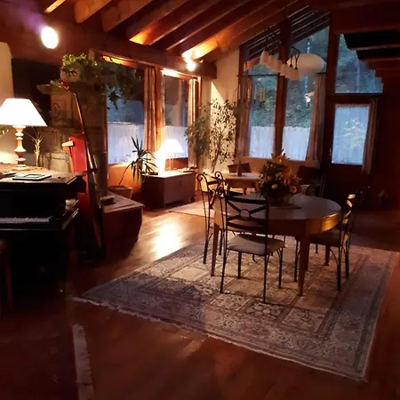 In A Guest Artist House * Venthone